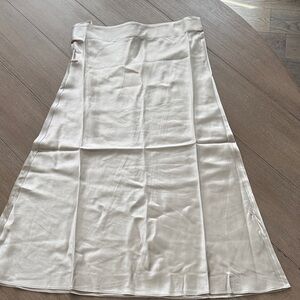 Quince Mulberry Silk Elegant Cream Women's Skirt